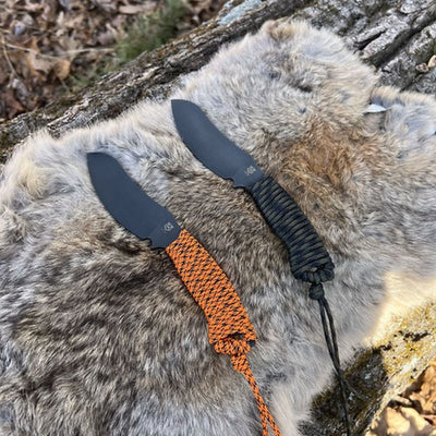 Wolfhound Skinning Knife with Paracord