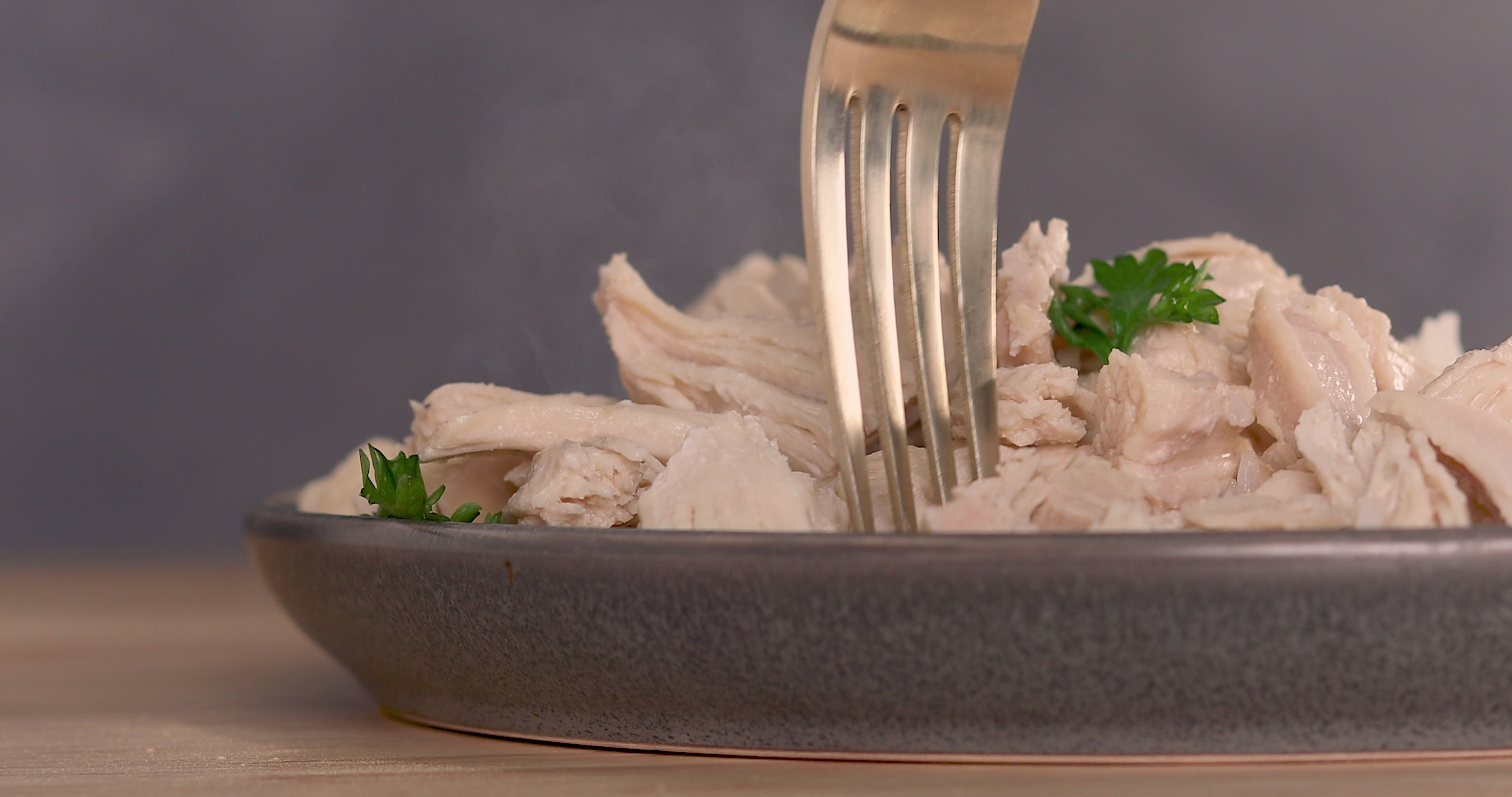 Load video: Single Canned Chicken - 28oz. Can